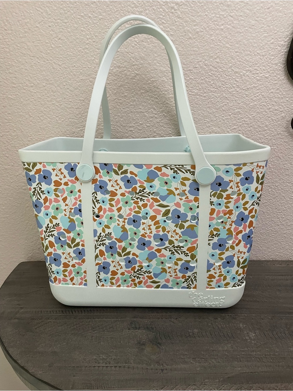 The Darling Effect Floral Print Tote Bag in Light Blue